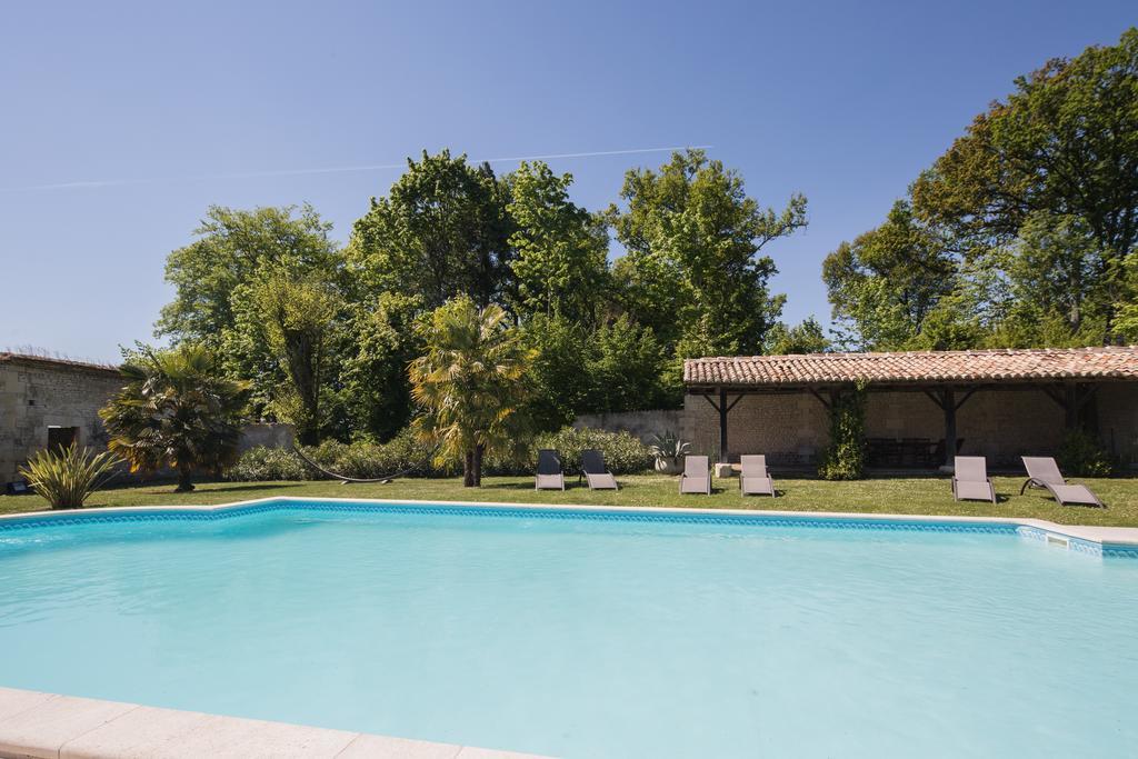 Léoville Chateau De Puyrigaud B&B 외부 사진