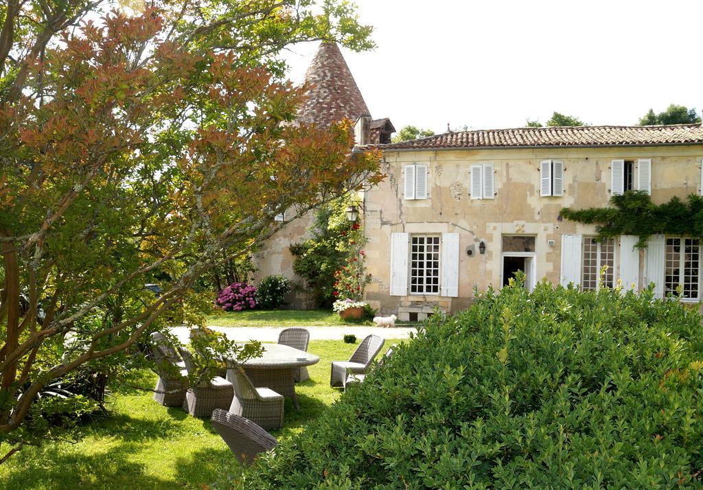 Léoville Chateau De Puyrigaud B&B 외부 사진