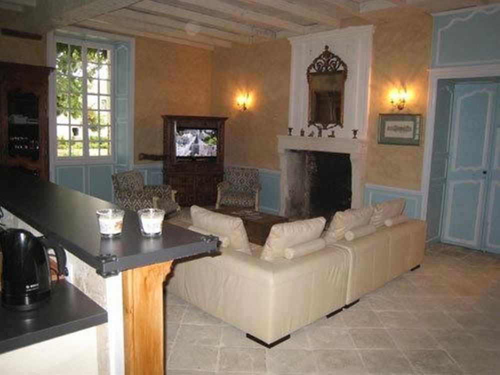 Léoville Chateau De Puyrigaud B&B 외부 사진